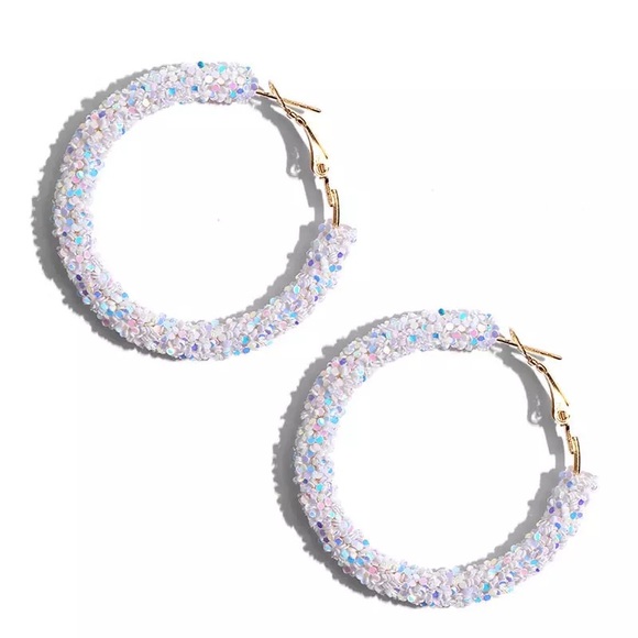 White Glitter Cubic zirconia hoop Earring - Picture 4 of 11